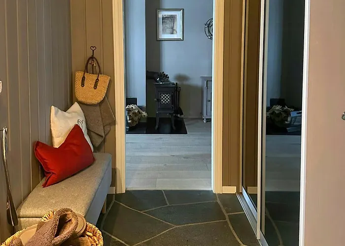 Semesterbostad Near Gronnsenknipa With Skiing And Hiking